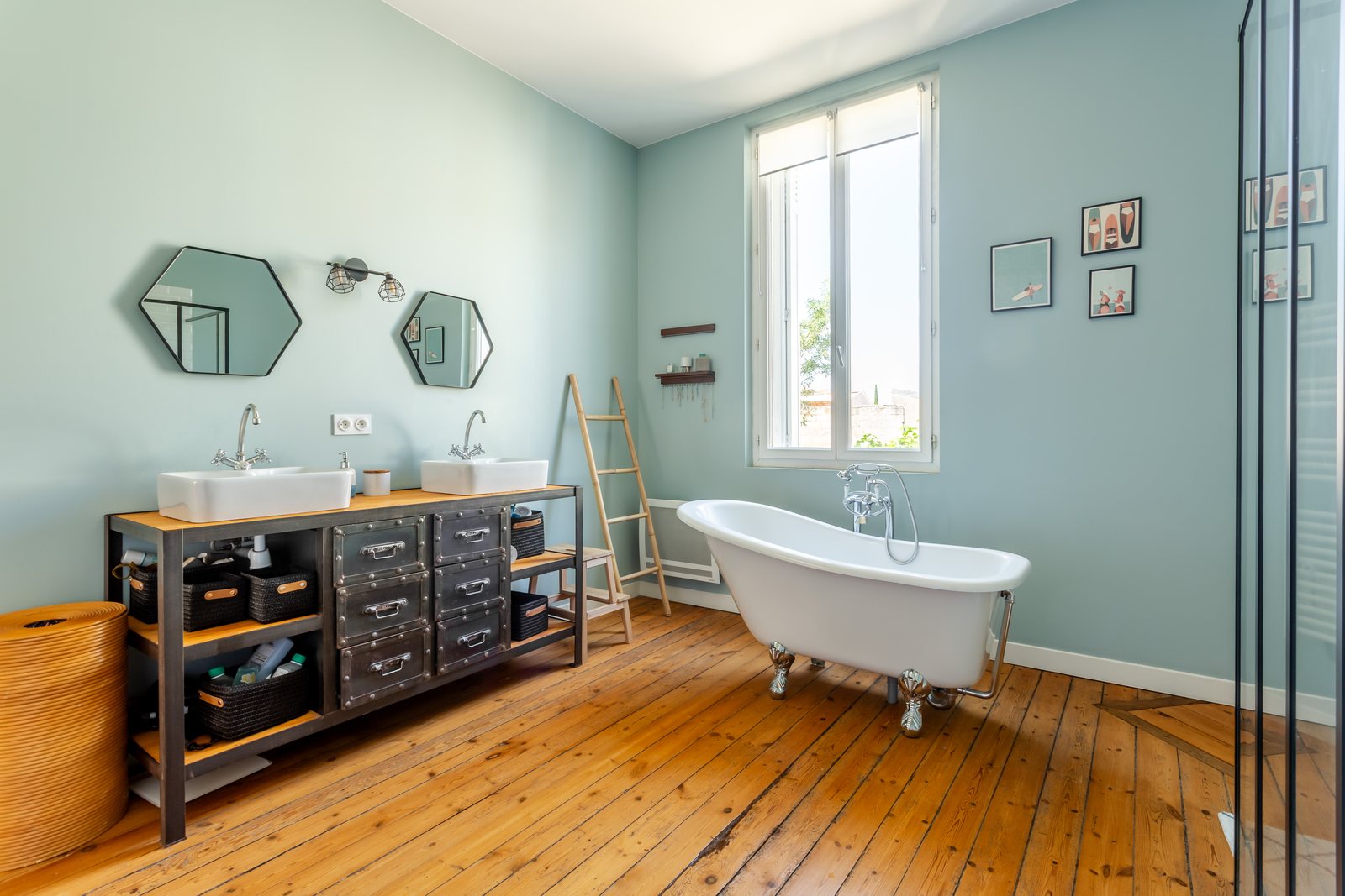 Salle de bain, baignoire îlot